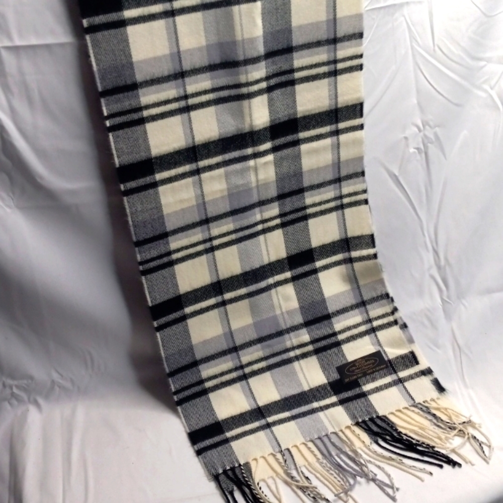Cashmere Tarten Muffler